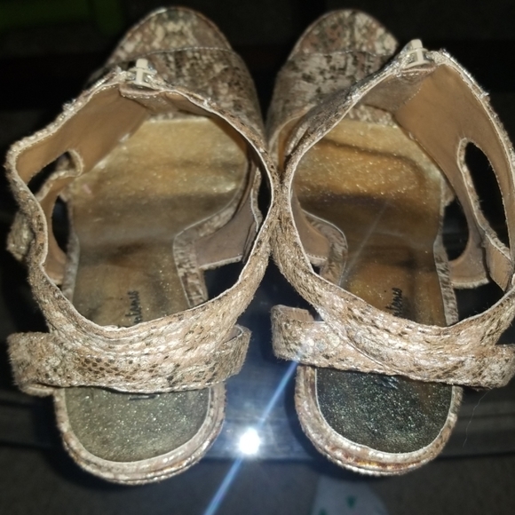 Michael Antonio Gold Snakeskin Zip Up Heels - Picture 7 of 8